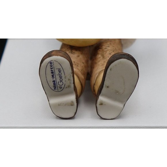 Vintage Goebel Figurine, Nina Marcos, Limpke, Boy Figurine Playing Guitar - Picture 7 of 7